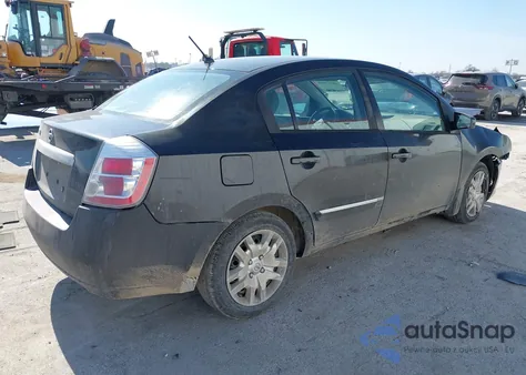 2010 Nissan Sentra 2.0S z USA, uszkodzony, nr VIN 3N1AB6AP4AL641494
